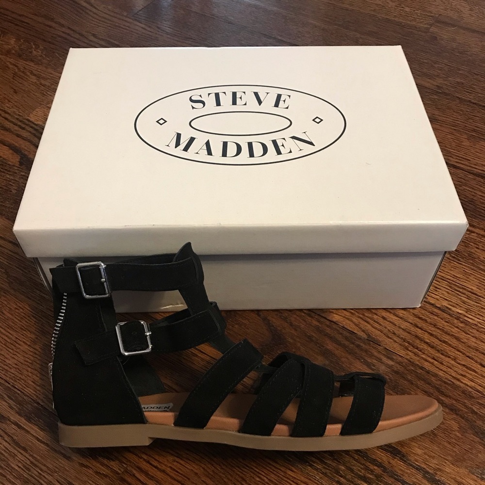 Steve Madden Black Sandals